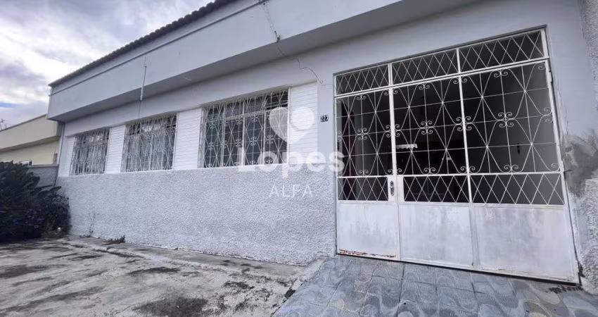 Casa à venda em Barbacena, Funcionarios, com 4 quartos