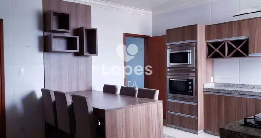 OPORTUNIDADE ÚNICA! Apartamento Duplex à venda, com 3 quartos e 2 vagas