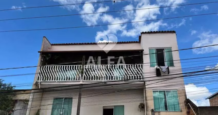 Cobertura com potencial para terraço – 2 quartos, sacada e excelente localização!