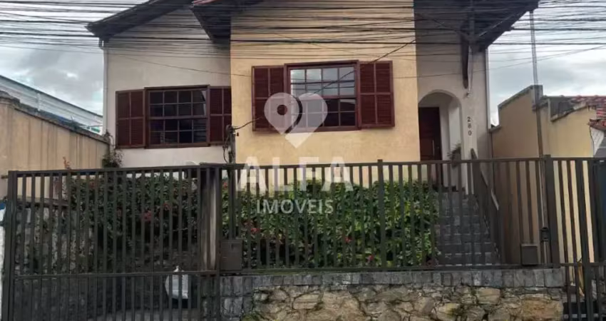 Casa com 4 quartos à venda na Rua José Bonifácio, 280, Centro, Barbacena