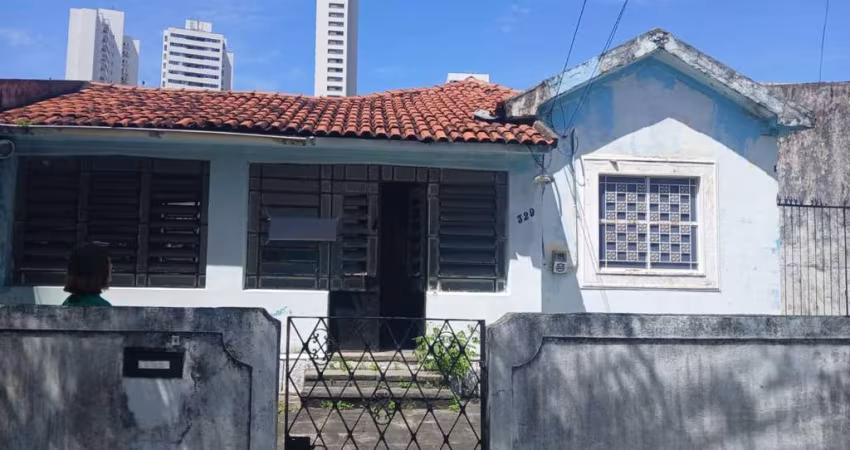 Casa para Venda em Recife, Casa Amarela, 4 dormitórios, 3 suítes, 5 vagas