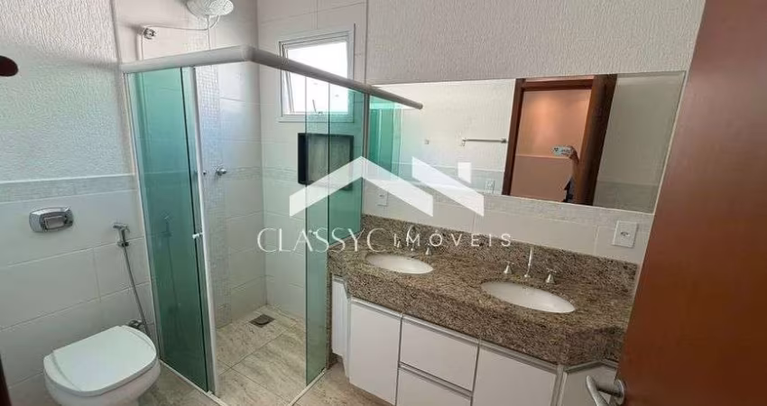Casa em condomínio fechado com 3 quartos para alugar no Jardim Inconfidência, Uberlândia 