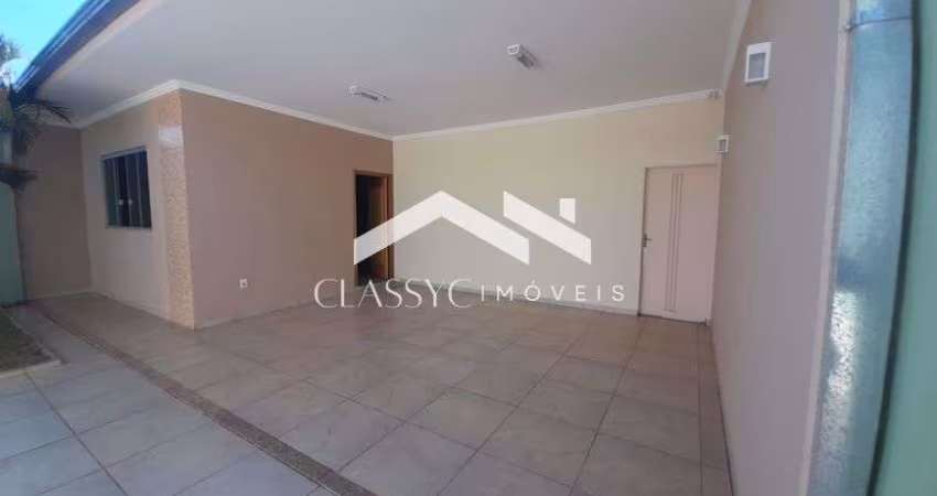 Casa com 3 quartos para alugar no Conjunto Segismundo Pereira, Uberlândia 