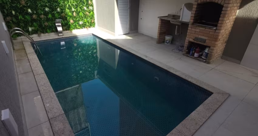 Casa com Piscina reformada