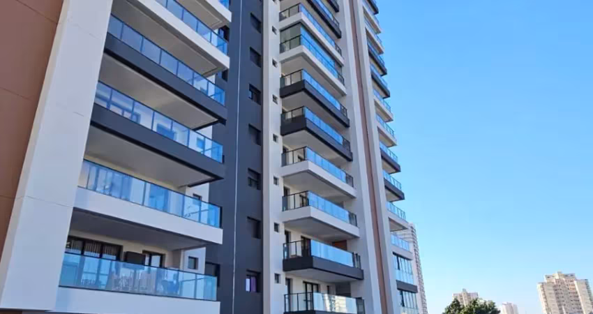 Excelente apartamento novo, vista centro e parque do povo, com 3 suítes.