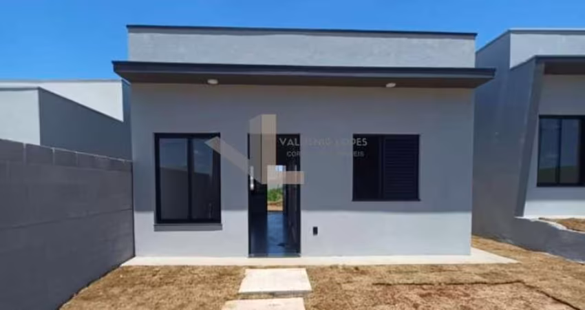 Casa para Venda em Indaiatuba, Jardim das Araras, 2 dormitórios, 1 suíte, 2 banheiros, 2 vagas