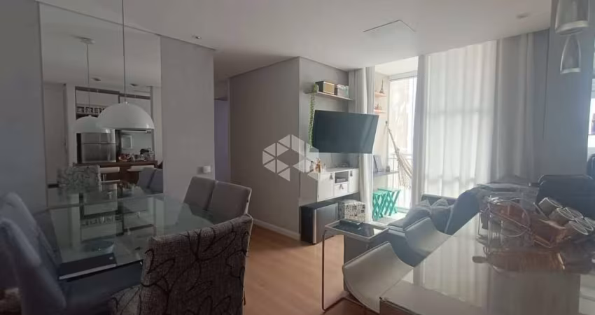 Apartamento na Vila Guilherme com 2 dormitórios e 1 vaga.