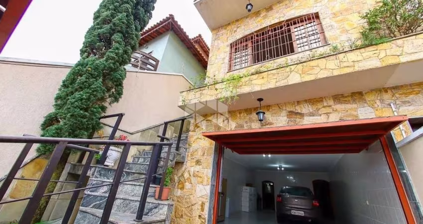 Sobrado na Vila Isolina Mazzei com 4 dormitórios e 5 vagas