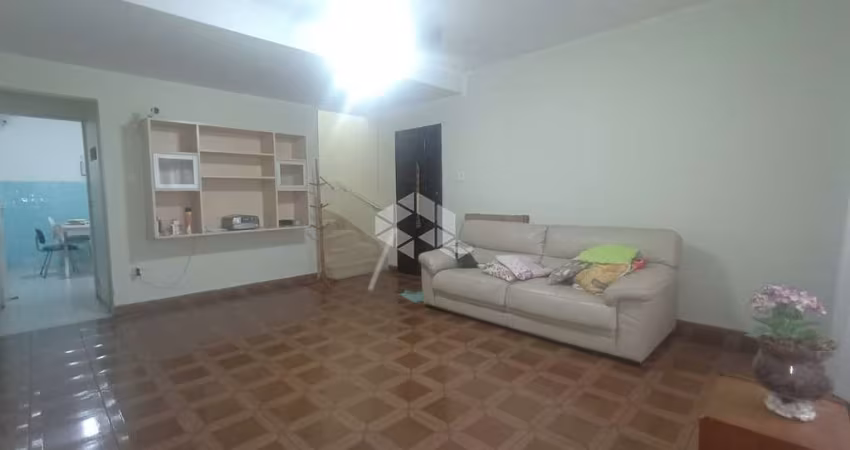 Sobrado no Carandiru com 4 dormitórios e 3 vagas