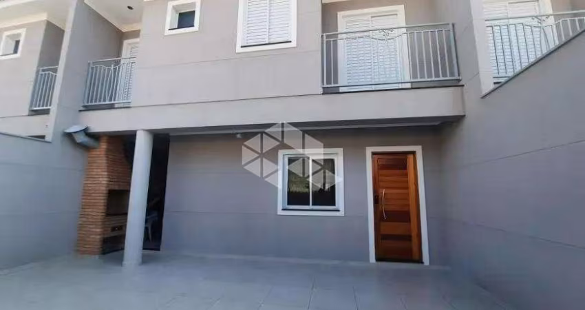 Sobrado a venda com 3 dormitórios e 2 vagas - Vila Constância