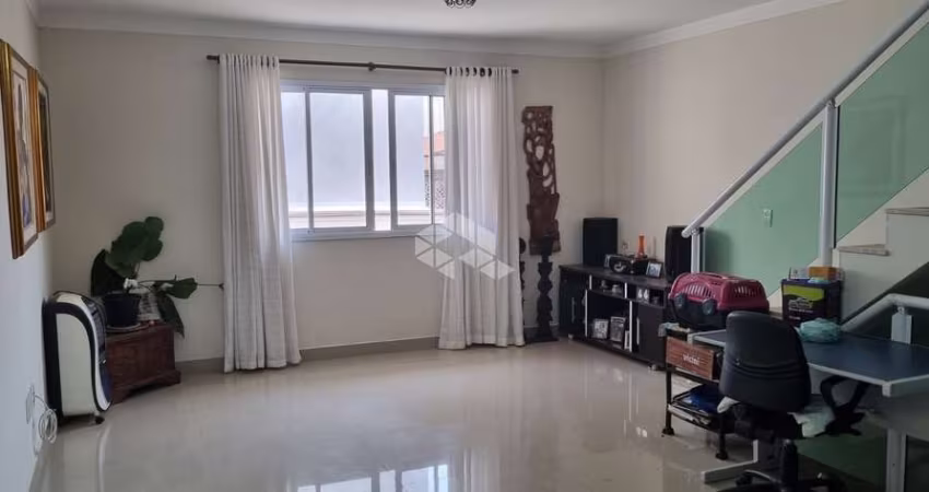 Vendo casa em condominio fechado-Rua Malie Brenner-Vila Dom Pedro II-ZN