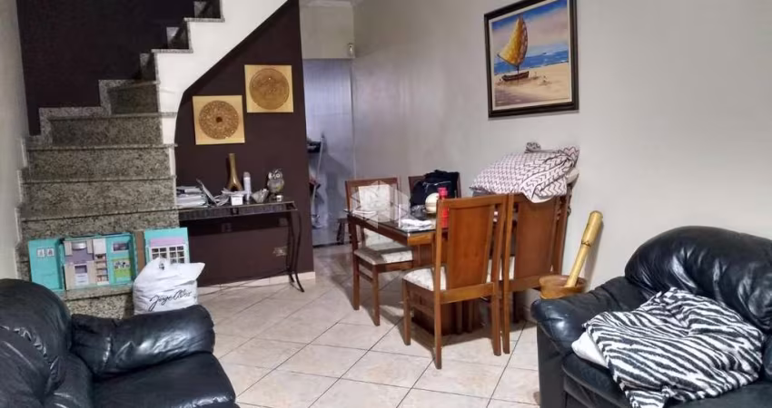 Sobrado à Venda na Vila Isolina Mazzei com 3 Dormitórios (1 Suíte) e 4 Vagas