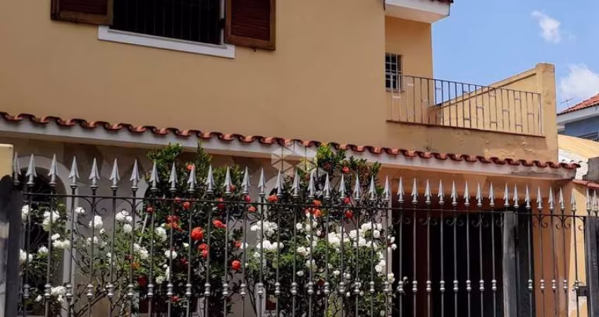 Sobrado à venda na Vila Pauliceia com 3 dormitórios (1 suíte) e 3 vagas
