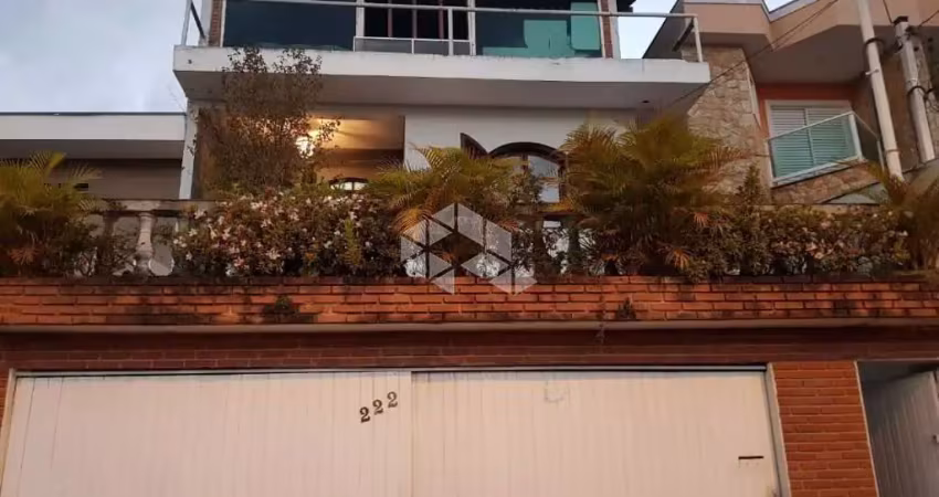 Sobrado à Venda na Freguesia do Ó, com 3 Quartos (1 Suíte) e 2 Vagas