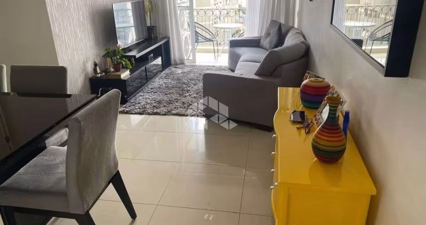 Apartamento à venda em na Vila Ester, com 96m2, 3 quartos, 1 suíte, 2 vagas de garagem.