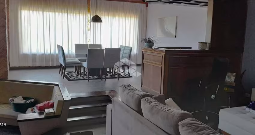 Sobrado com 4 dormitorios e 2 suites  - Palmas do Tremembé