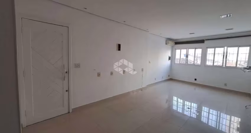 Sobrado a venda na parada inglesa de 2 dormitórios, 1 vaga com 120m²