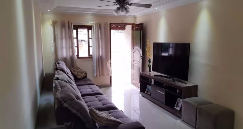 Sobrado com 2 dormitórios e 3 vagas na Vila Dionísia - Condomínio com piscina e excelente localização
