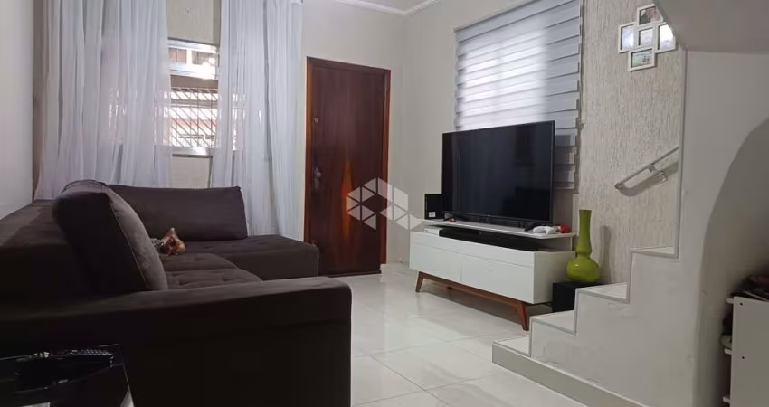 Sobrado na Vila Isolina Mazzei com 2 dormitórios.