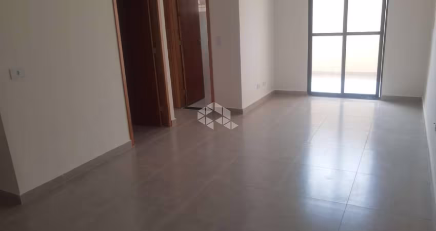 Apartamento à venda na Vila Zelina sendo 2 Dormitórios e Quintal