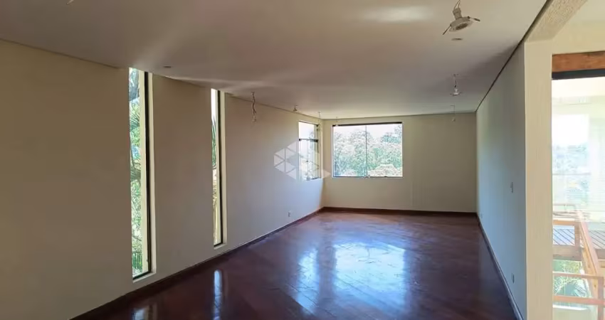Casa a venda em condomínio  próximo a serra da cantareira   4 suítes-