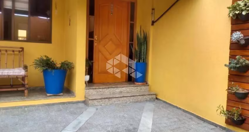 Casa com 3 quartos à venda na Artur de Oliveira, 415, Parque Peruche, São Paulo