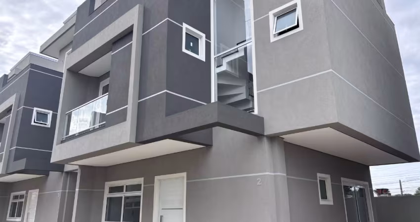 SOBRADOS DE ALTO PADRÃO COM ACABAMENTO IMPECÁVEL NO BAIRRO ALTO