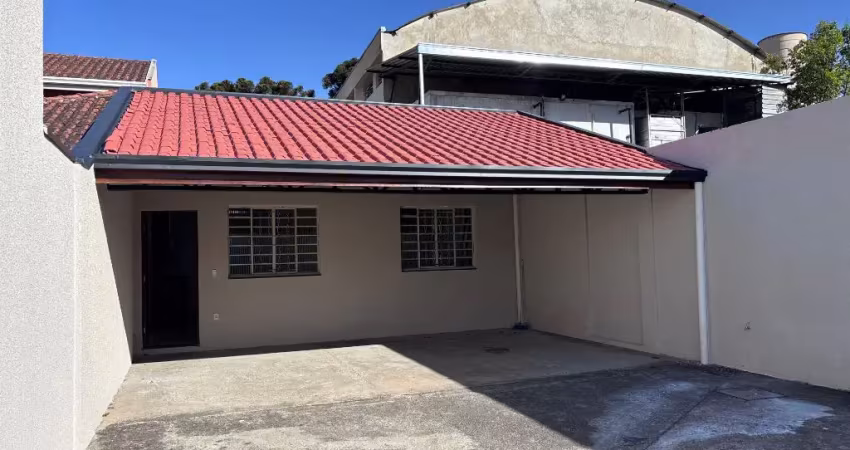 Casa térrea 2 quartos com amplo terreno  roça grande  colombo