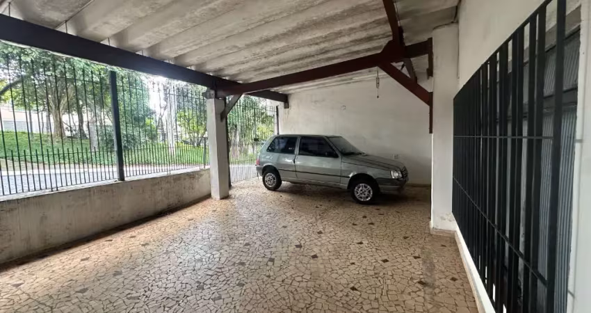 Casa 03 Quartos 01 Suíte 04 Vagas na Cidade Dutra