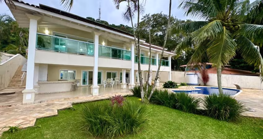 Linda casa alto padrão pé na areia na praia do Tenório