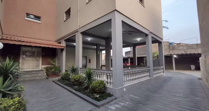 APARTAMENTO NA DIVISA DE S. CAETANO