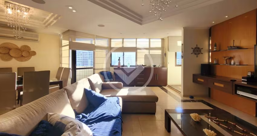 Apartamento reformado a uma quadra da praia na Pompéia em Santos codigo: 80799