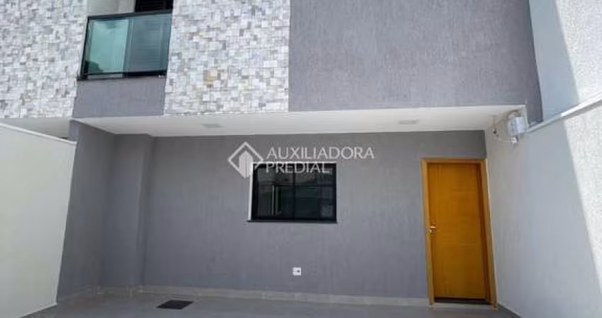 Casa com 2 quartos à venda na Rua Cajuru, 223, Vila Pires, Santo André
