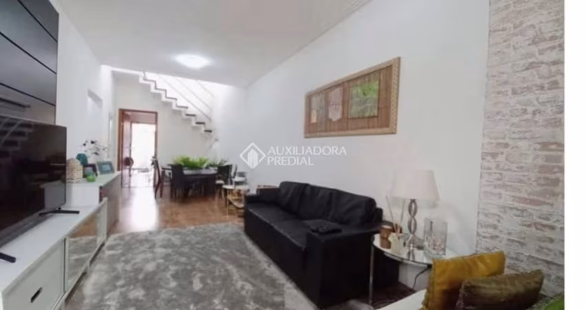 Casa com 4 quartos à venda na Rua Juvenal Galeno, 675, Jardim da Saude, São Paulo