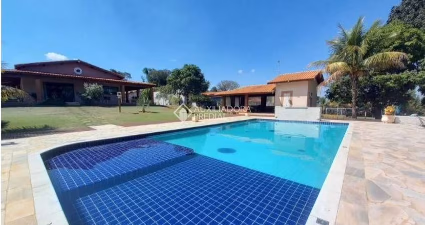 Fazenda à venda na Barão do Rio Branco, 94, 261, Centro, Porto Feliz
