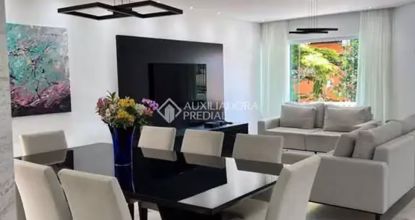 Casa com 3 quartos à venda na Rua Gerônimo dos Santos, 74, Nova Petrópolis, São Bernardo do Campo