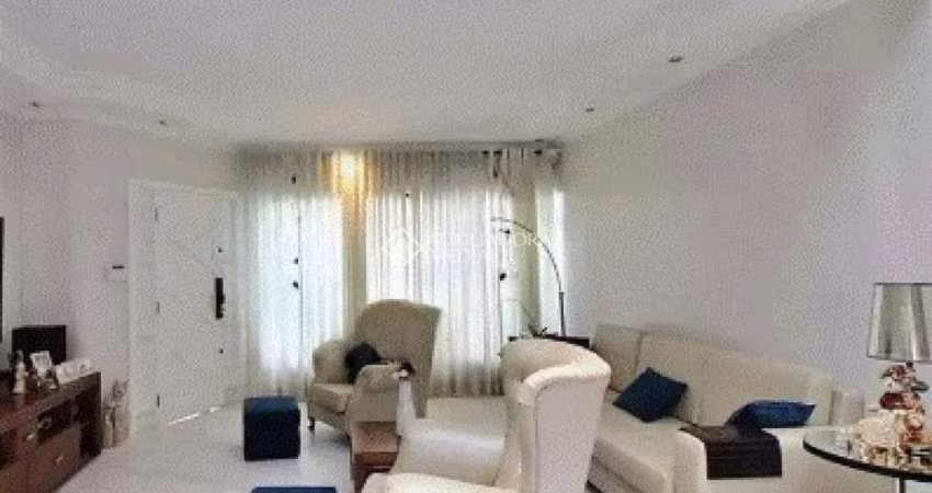Casa com 3 quartos para alugar na Rua Atibaia, 352, Baeta Neves, São Bernardo do Campo