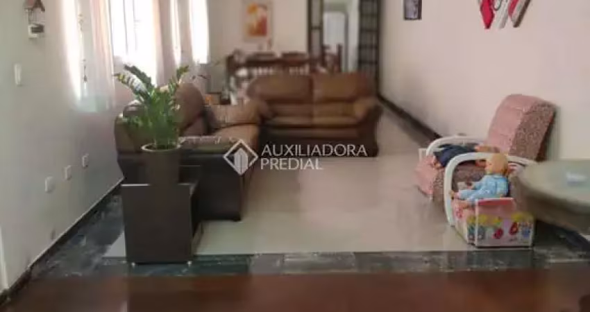 Casa com 2 quartos à venda na Rua dos Jequitibás, 314, Campestre, Santo André