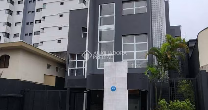 Prédio para alugar na Rua Antônio Simionato, 221, Santa Terezinha, São Bernardo do Campo