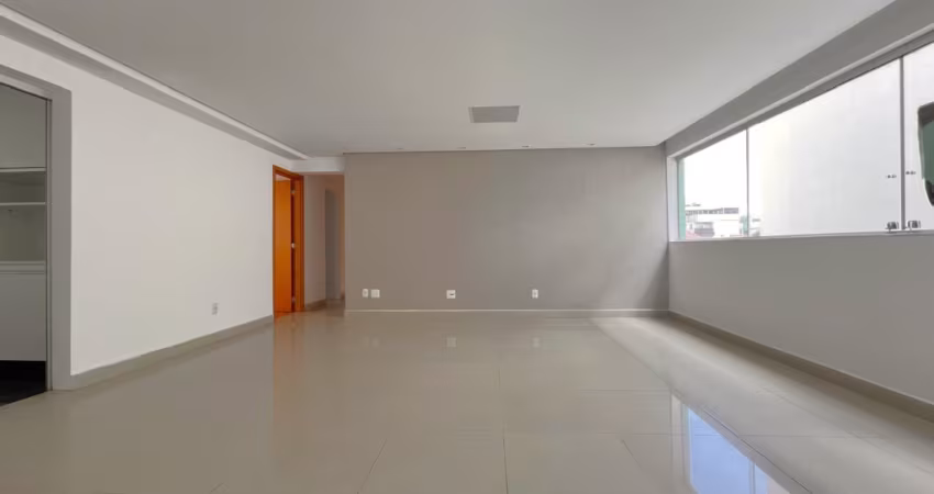 Apartamento no bairro Castelo 3 quartos, suite, 2 vagas e elevador.