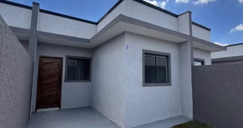 Casa para Venda em Curitiba, Campo de Santana, 2 dormitórios, 1 banheiro, 2 vagas