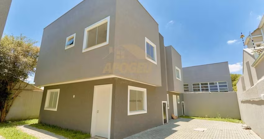Sobrado para Venda em Curitiba, Santa Felicidade, 3 dormitórios, 1 suíte, 2 banheiros, 2 vagas