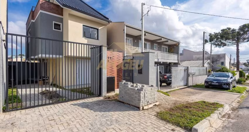 Sobrado para Venda em Curitiba, Xaxim, 3 dormitórios, 1 suíte, 3 banheiros, 2 vagas
