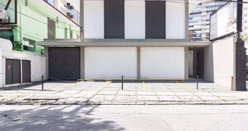 Casa comercial com 330m² de área para locação em Pinheiros.
