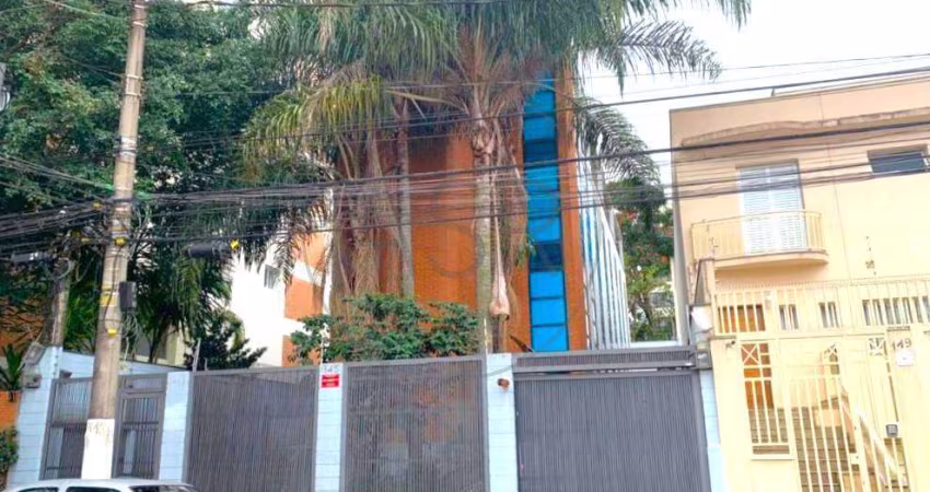 Prédio Comercial semimobiliado com 901 m² para locação na Vila Clementino, São Paulo.
