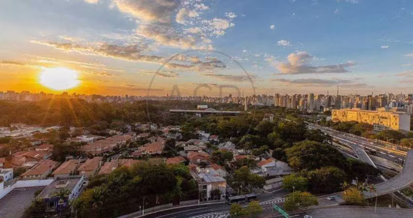 Apartamento à venda em São Paulo, Moema, com 4 quartos e 4 vagas, 280m².