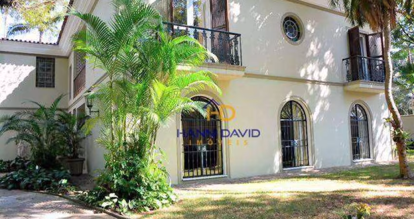 Luxuosa Casa á venda no Jardim América com 5 dormitórios, 1 suítes, 4 vagas - 600 m² em ótimo estado. Possui mais 4 dormitorios.