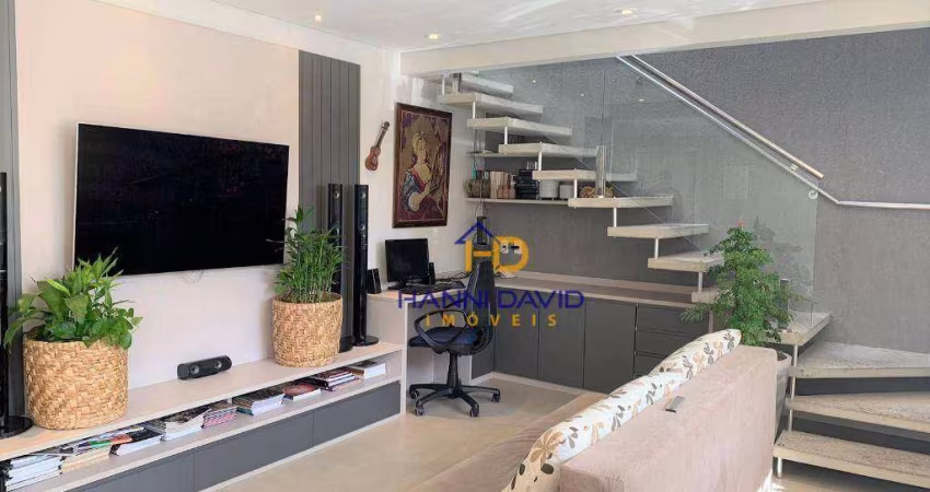 Casa de Vila em área nobre da Vila Mariana ! 4 suítes e 3 vagas totalmente reformada ! Confira !!!!