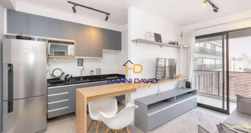 Apartamento reformado, próximo ao metro Ana Rosa. Vila Mariana