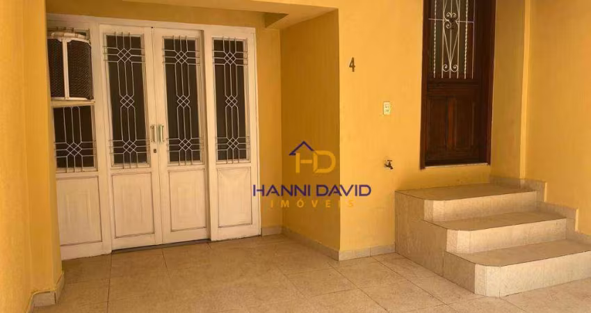 Locação de casa Triplex Aclimação  com 3 dormitórios  3 suítes 1 vaga  1 cozinha com armários e lavandaria fácil acesso ao parque .